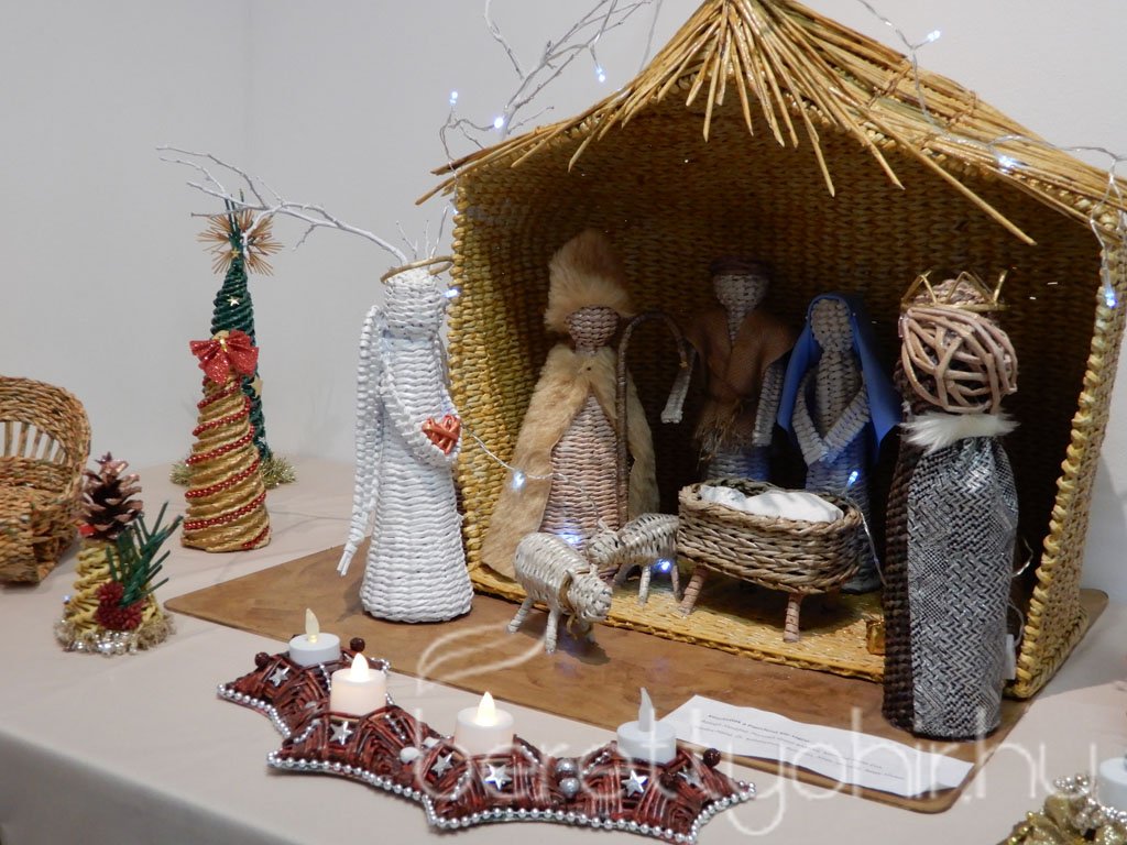 A berettyóújfalui papírfonó kör kiállítása 32